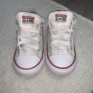 Toddler Converse sz 8